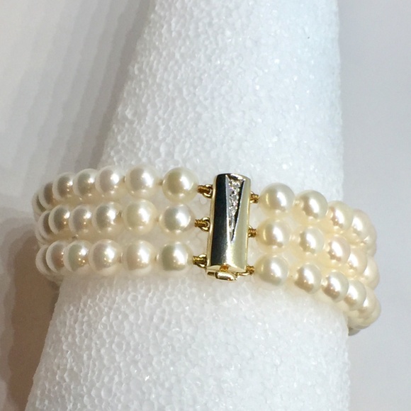 14k Pearl Triple Strand Bracelet - Picture 5 of 7